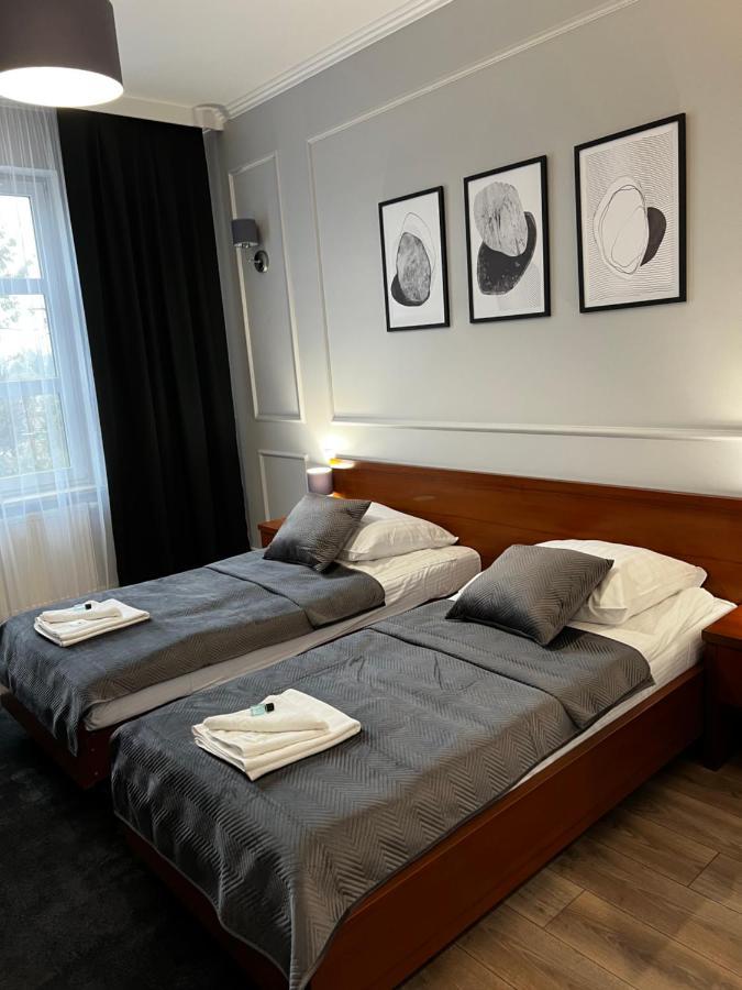 Nad Stara Nida *** Hotel Pinczow Exterior photo